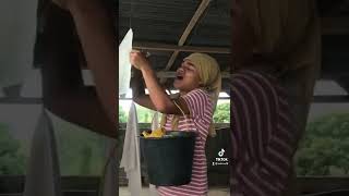 Rela makan bubur asal bersamu #gentabuana #indosiar #tiktokviral #viralvideo #mpokrun Rela makan bubur asal bersamu #gentabuana #indosiar #tiktokviral #viralvideo #mpokrun