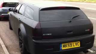 Chrysler SRT8 Hemi wagon 6.1L V8 accelerating off