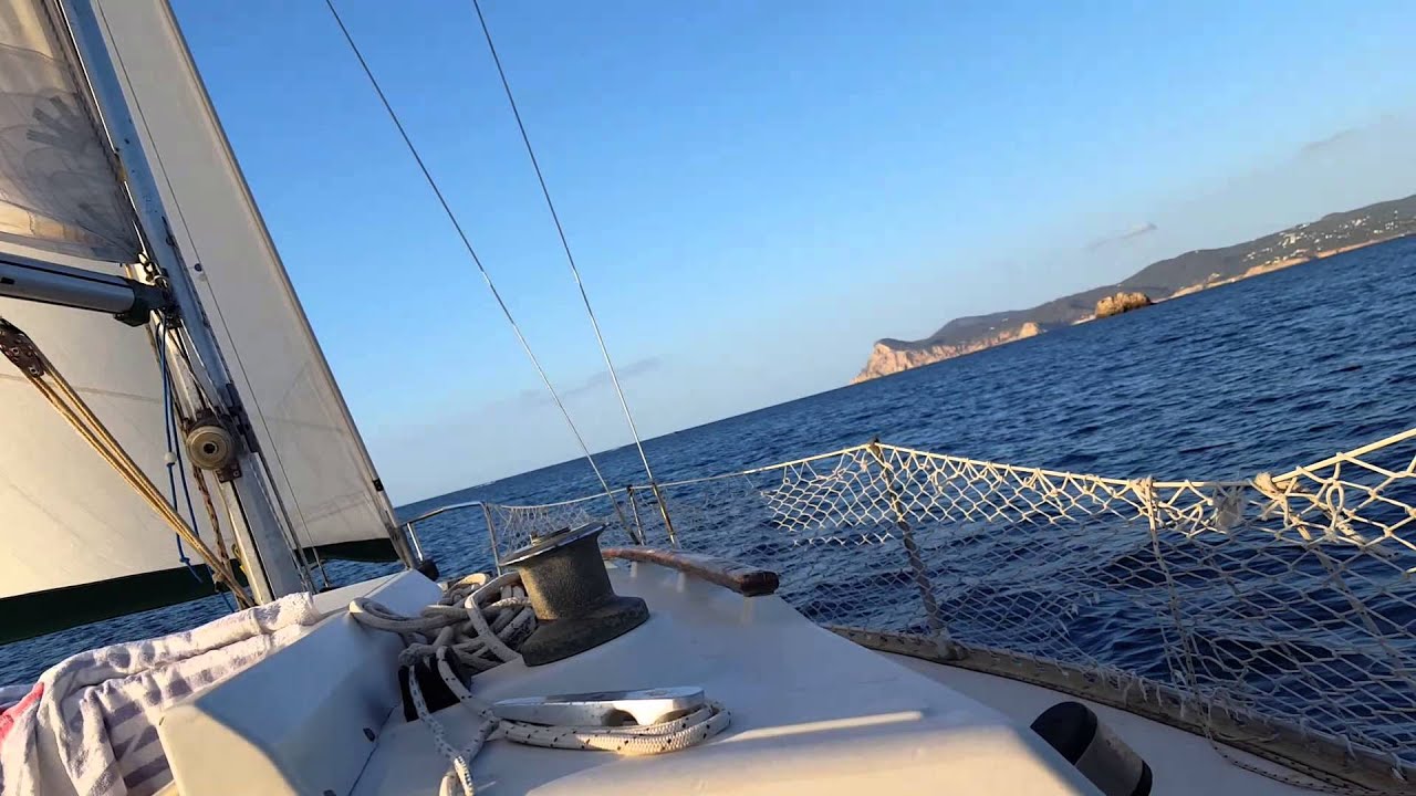 19/08/2015 Saliendo de cala comte (Ibiza)
