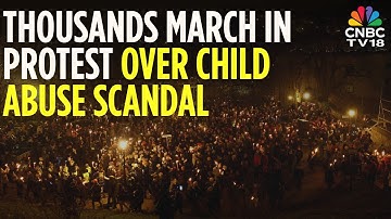 Massale protesten in Hongarije nu premier Viktor Orbán onder druk staat vanwege kindermisbruiksch...