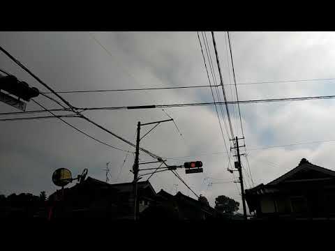 イナバ化粧品店(B'z稲葉氏の実家)から西へ約５分の押しボタン式信号機２