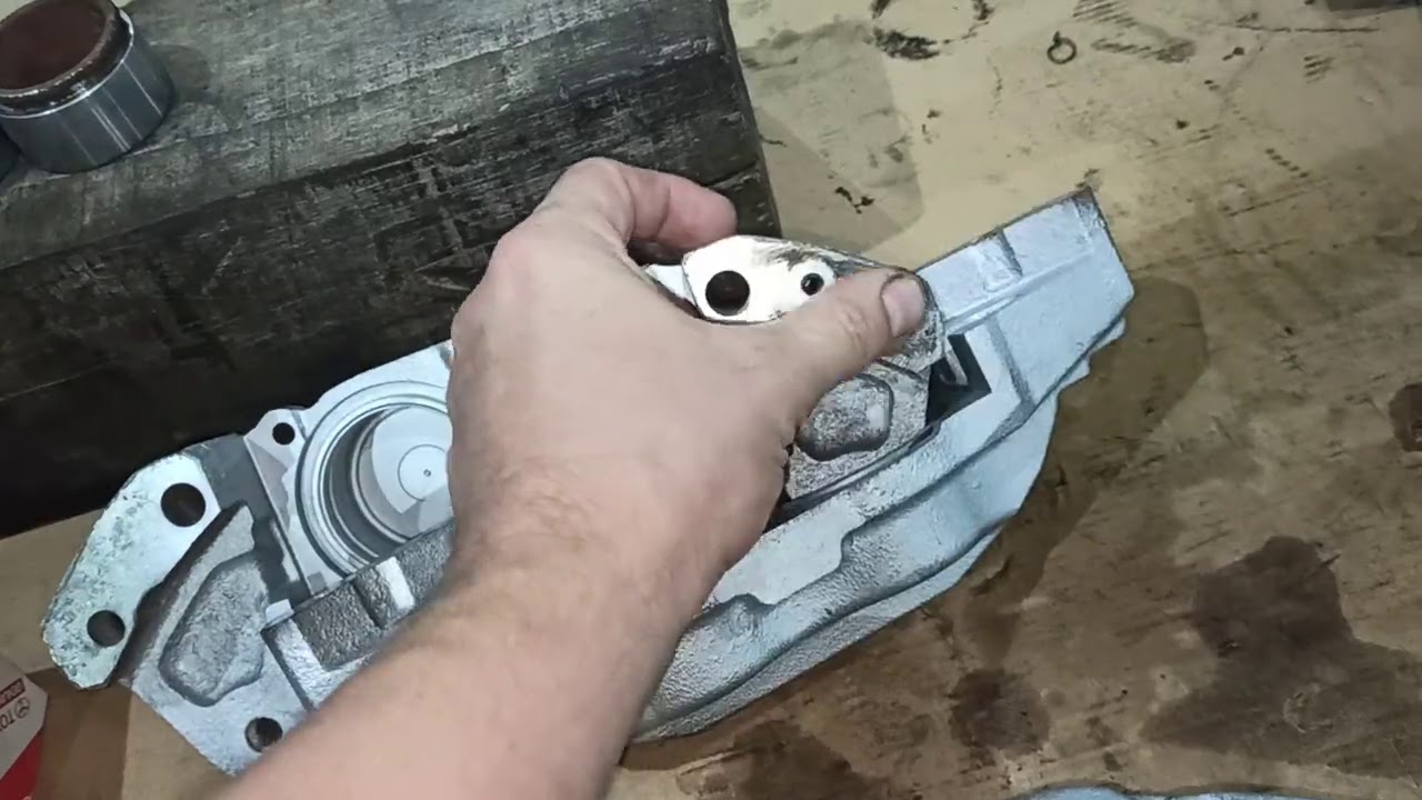 Ремонт, покраска и профилактика тормозных суппортов - YouTube