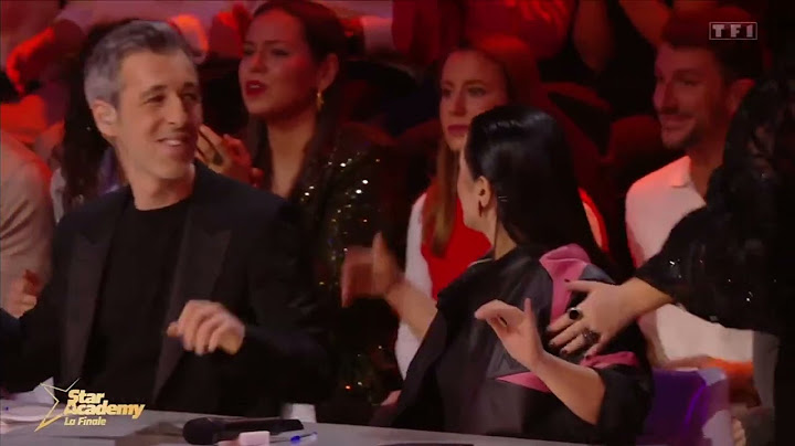 Les élèves chantent pour la derniere fois "Et si tu sens"