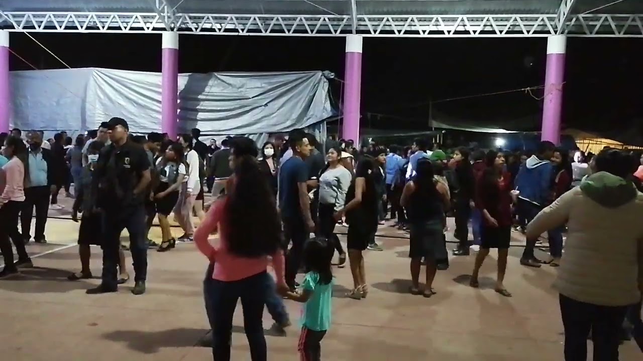 baile en tierra blanca loxicha