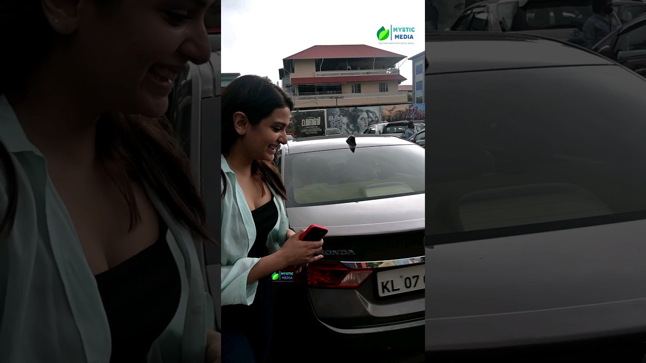 ഓ ബേബി കാണാൻ ദിവ്യ പിള്ള, വിജയ് യേശുദാസ്, പൂജിത മേനോൻ Divya Pillai, Vijay Yesudas, Poojitha Menon