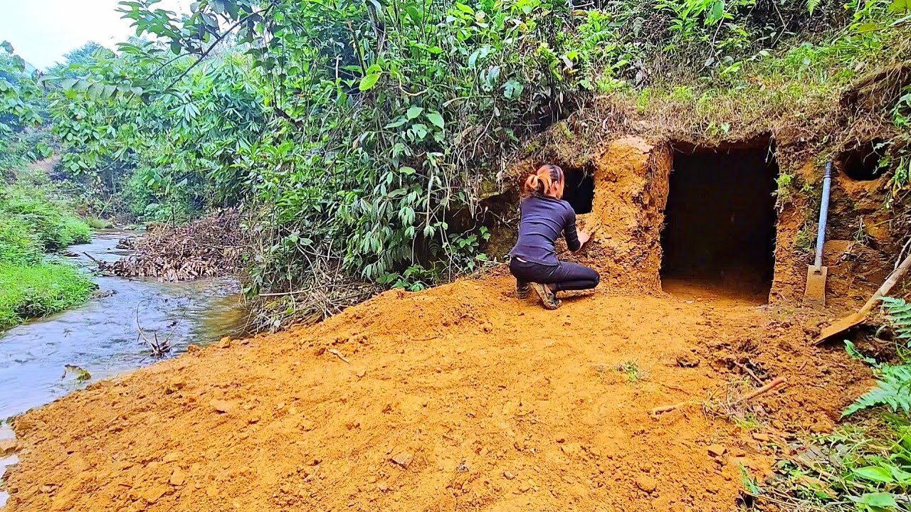 full video ; In 30 days the girl built 2 underground shelters - YouTube