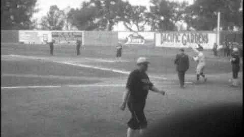 Rare Footage of Babe Ruth and Lou Gehrig from thei...