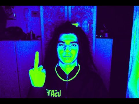FayasharkRadio aka RadioFuoco Hip Hop and good music in general. Just trying out stuff atm.