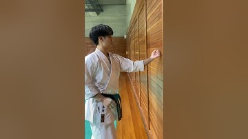 Als je teveel karate doet... #6