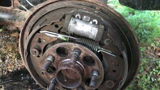 2008 Scion xD Rehab ... 26 Rear Drum Break Observations