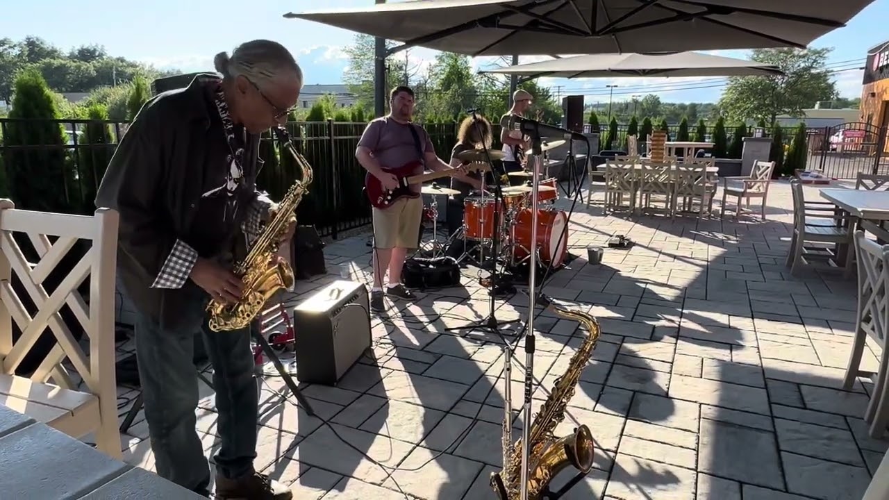 “Heart of Gold” - Max Sullivan Group feat. Amadee Castenell