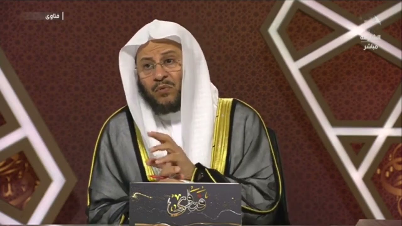 هل يجوز للرجل أن يعطي زكاة الفطر لأخته؟ | الشيخ ‫عزيز بن فرحان
