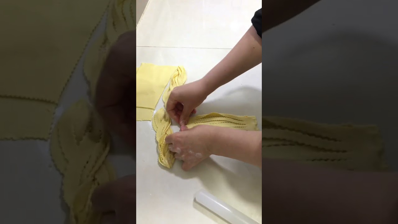 قريوش ضفيرة طريقة سهلة بدون الة توريق ويوجد في وقفة @