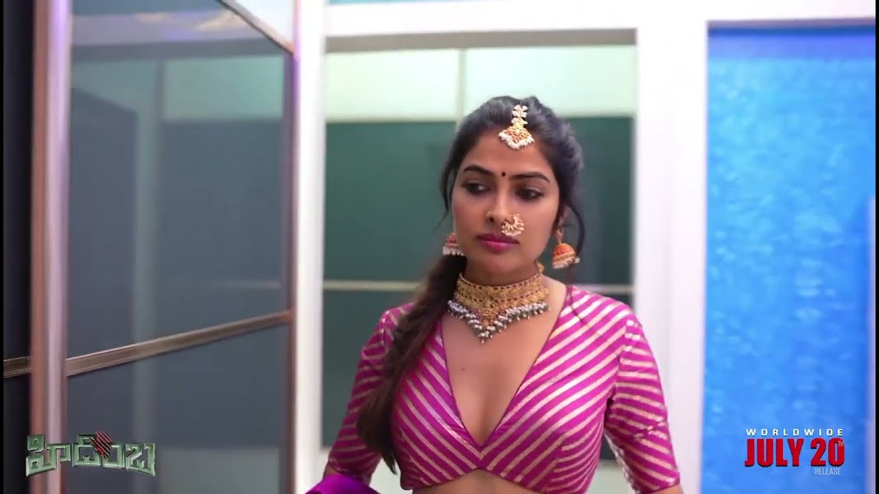 గిఫ్ట్ చూసి భయపడిన దివి |  Actress Divi Vadthya Video | HIDIMBHA Movie | Ashwin, Nandita Swetha