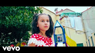 Sara Flores - Color de Rosa (Official Video)