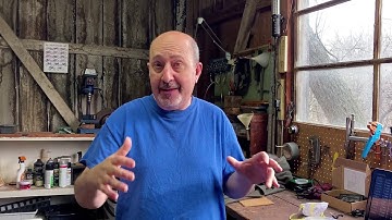 Phil talking up TetraVex logic puzzles in Ubuntu 9.10