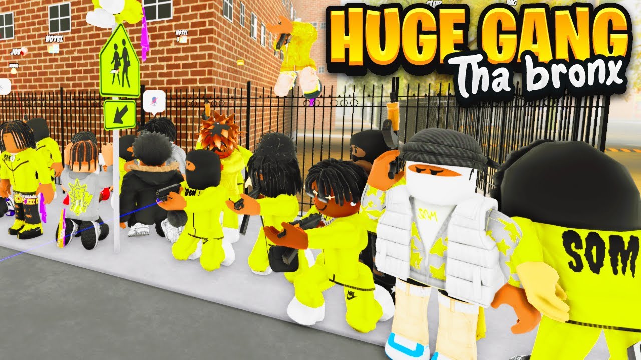 THIS HUGE RIVAL GANG PULLED UP ON US IN THA BRONX ROBLOX - YouTube