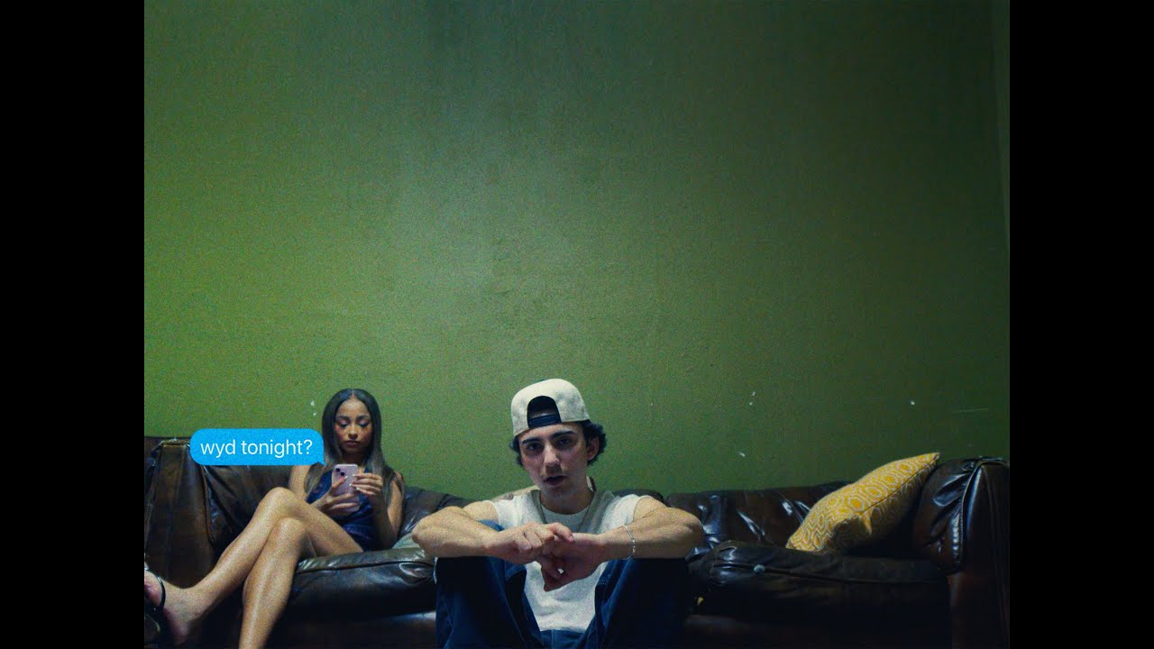 DON'T WANNA KNOW (Official Music Video)