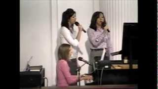 Download Lagu Ladies' Trio- Your Grace Still Amazes Me MP3