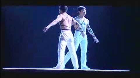 ViDeo HÓT Xôn Xao Cộng Dồng Mạng Xiếc Hà Nội ĐT: 097 224 4849