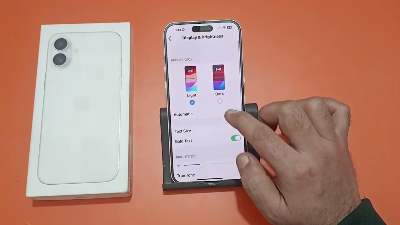iPhone 17 me Автоматическая яркость отключена Kare | как отключить автоматическую яркость на iPhone