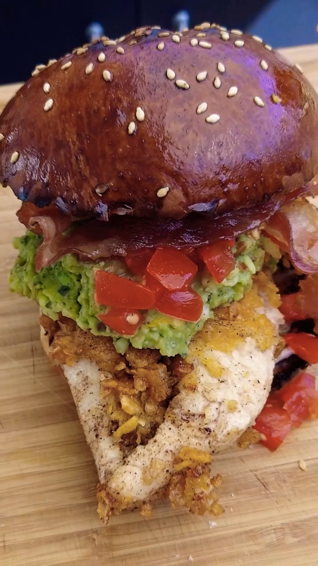 Chrispy Chicken Burger #chicken #burger #chickenburger #burger #food ... Chrispy Chicken Burger #chicken #burger #chickenburger #burger #food ...