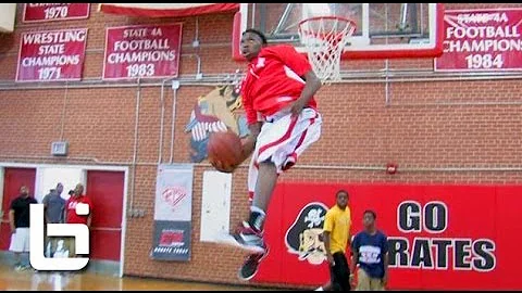 Kwe Parker Shows That He is the Best Dunker in Hig...