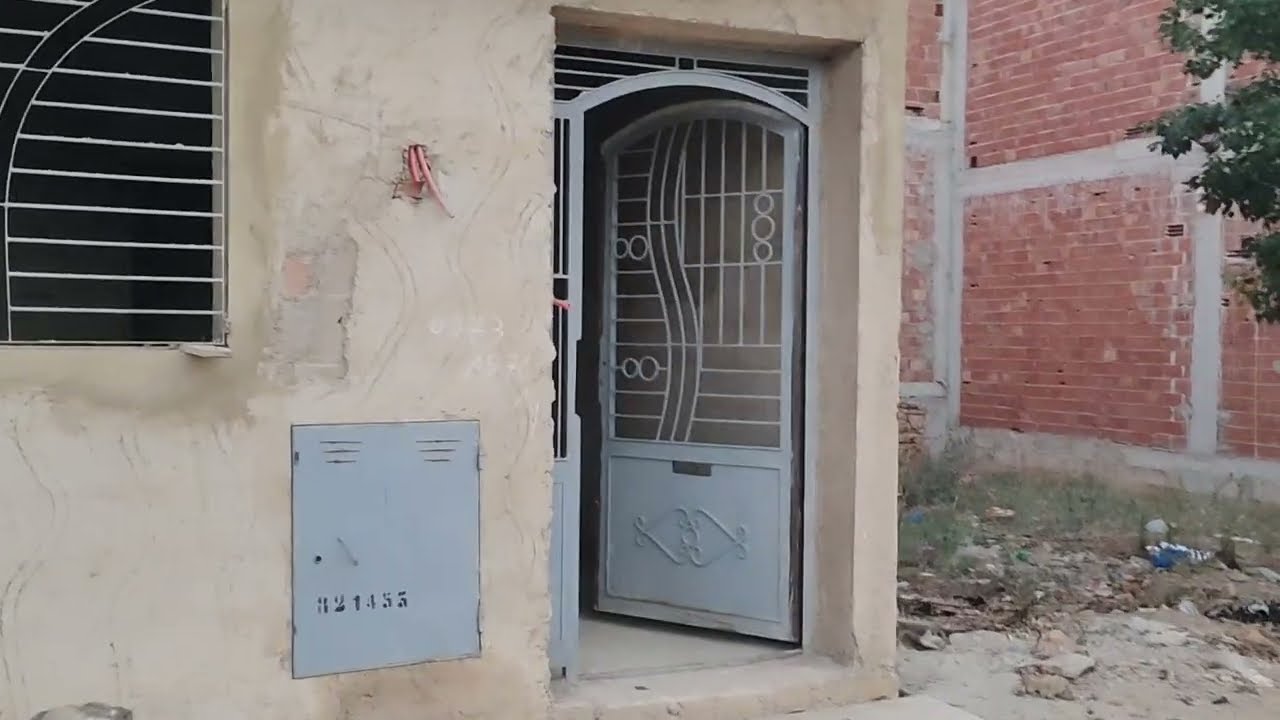 33مليون سفلي للبيع بعين تاوجطات تجزئة النخيل سومي فيني تيتري الموقيع غزال 0613547341