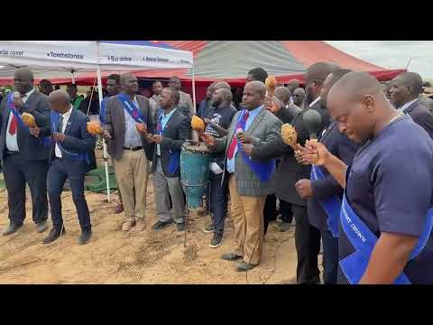 Tsitsi Dzinondishamisa Vabvuwi Moments In Sending Off Ds Kaseke MHSRIP