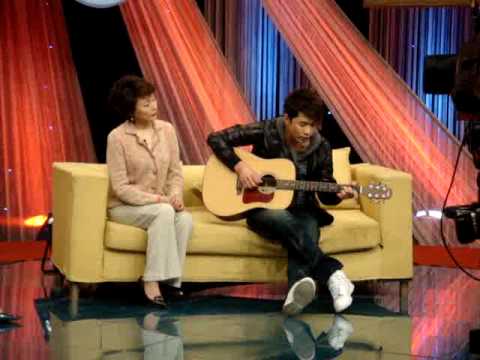 阿穆隆《八十一格》插曲《心中流淌的河流》现场版