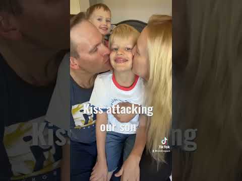 Kiss Attacking Michael