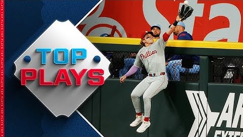 Top MLB Plays of 8/10/25 (Harrison Bader robs a homer, Adolis García’s juggling catch and MORE!)