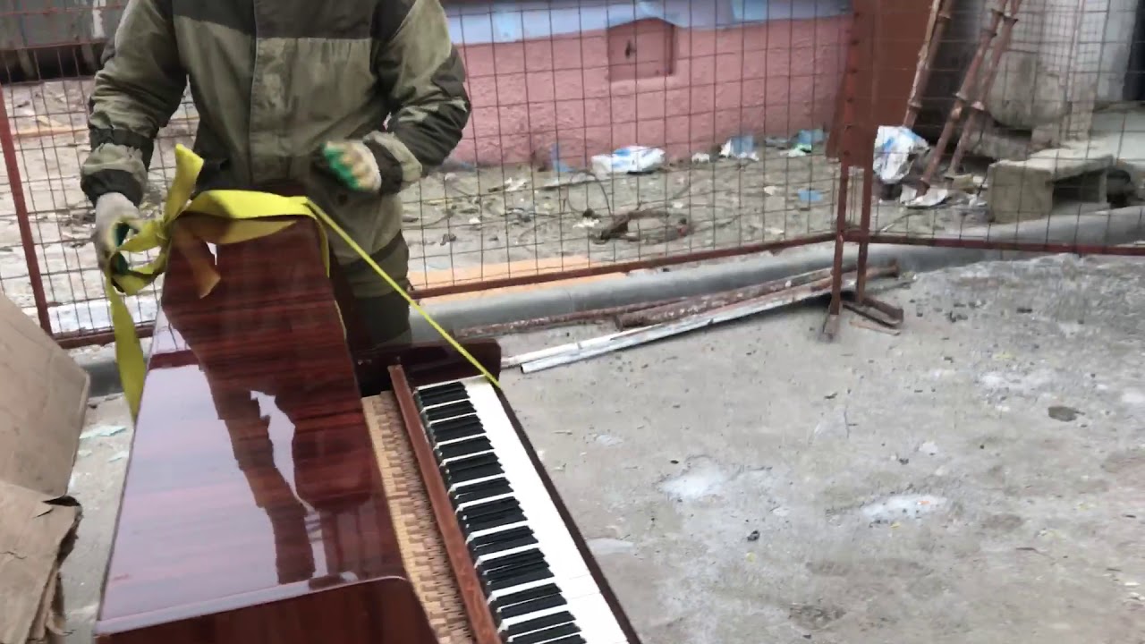 Перевозка пианино грузчики murawei.by - YouTube