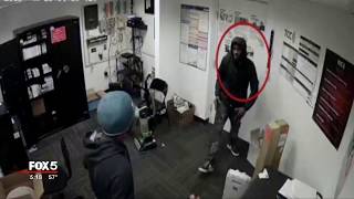 Armed robbery holds up Lovejoy Verizon store