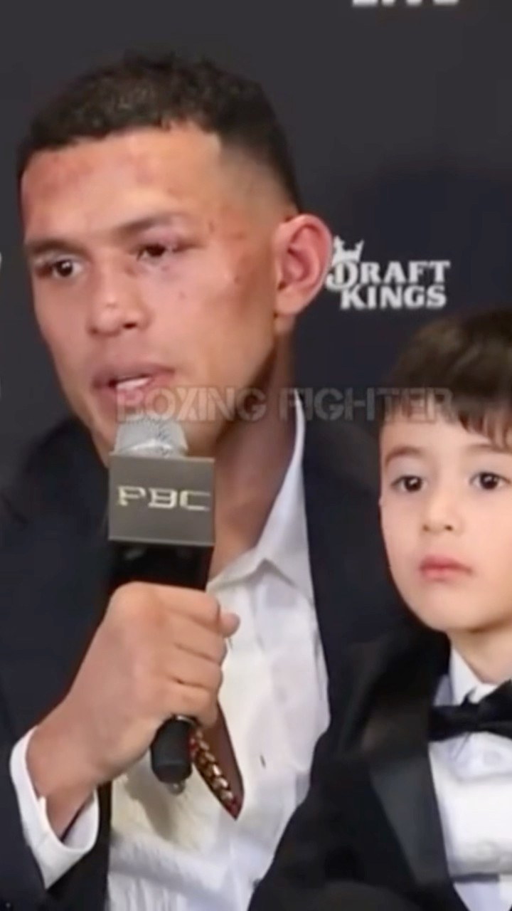 DAVID BENAVIDEZ EXPLICA CÓMO LE PELEARÍA A TERENCE CRAWFORD