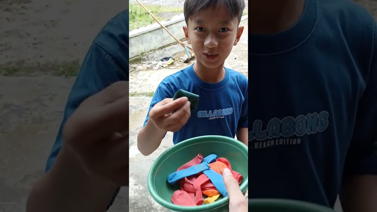 Mas Matin ikutan tuker kado 