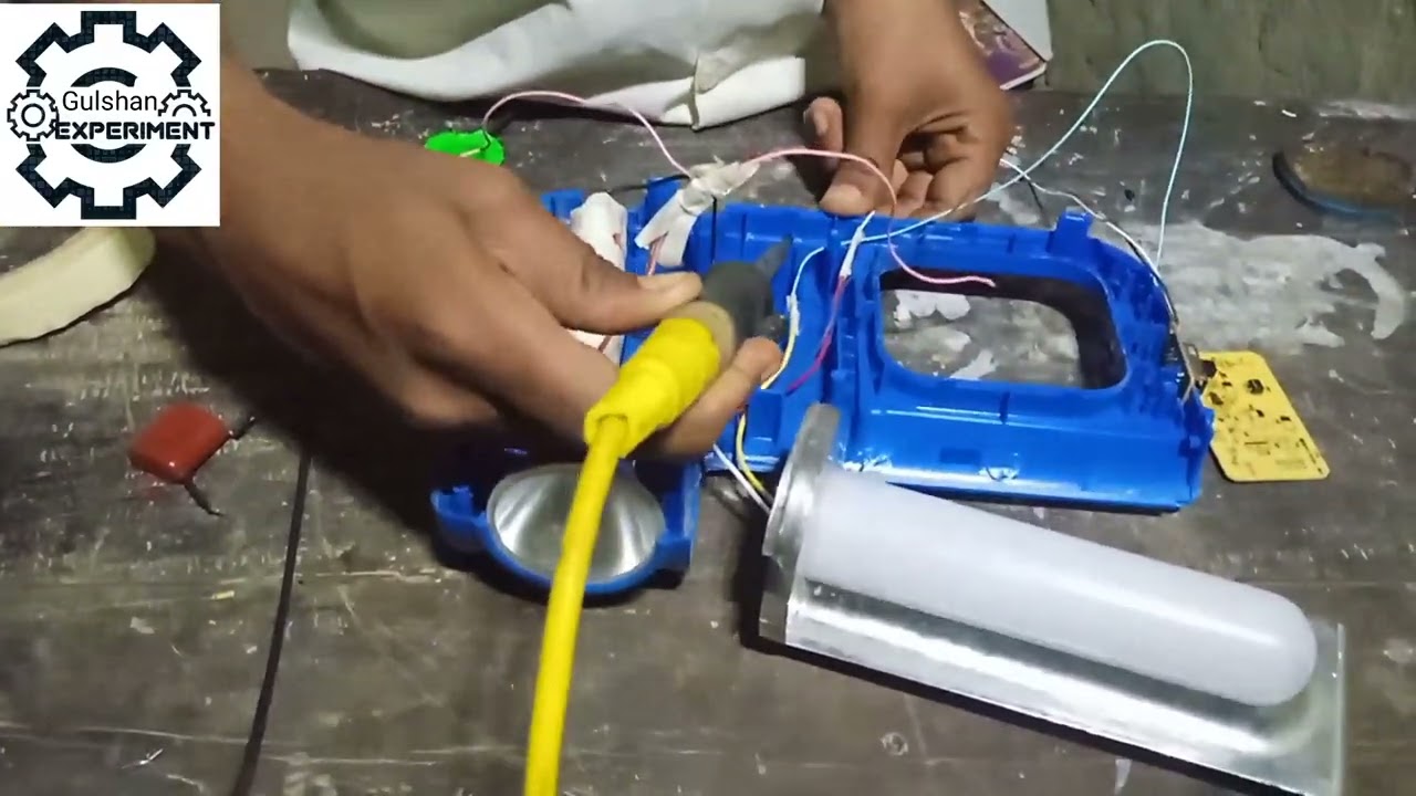 part 2 Rock emergency light rechargeable  Rl 18 30      