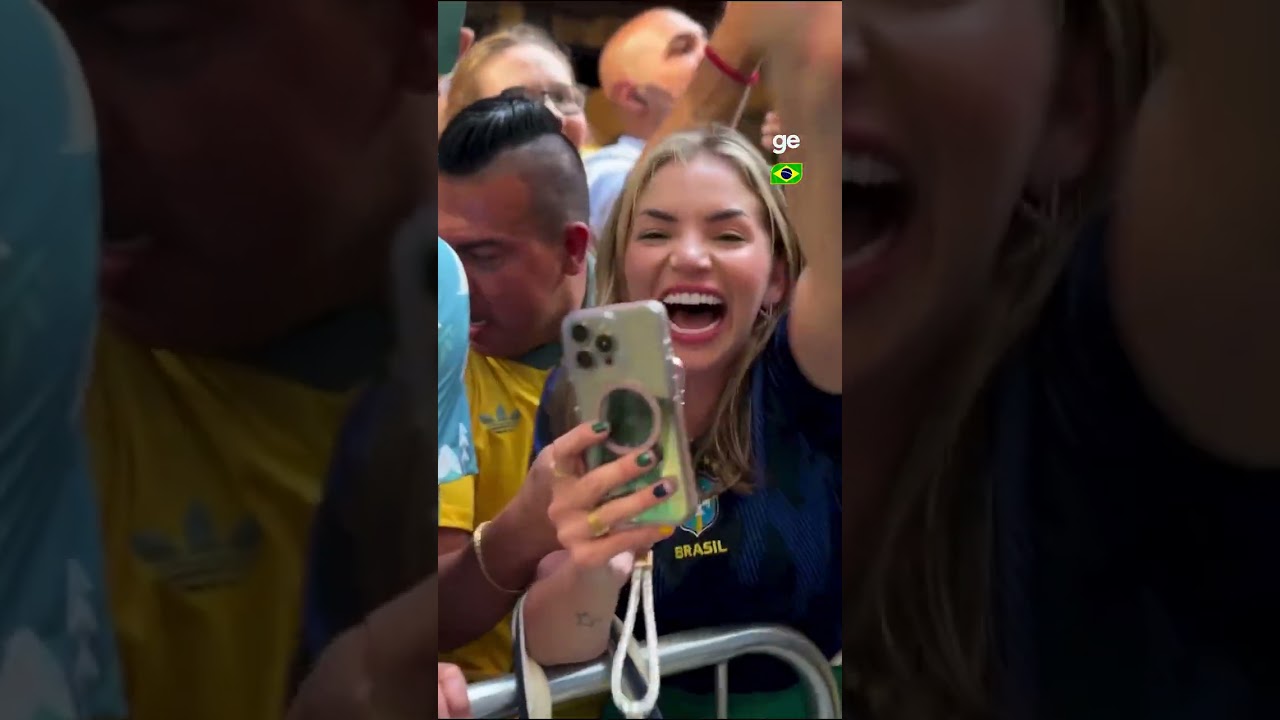 JOGADORES DO BRASIL DISTRIBUEM PULSEIRINHAS PARA A TORCIDA | #shorts | Copa do Mundo 2026 | ge.globo