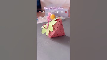 Strawberry sweet gift box 🍓✨#shorts #art #diy #muktaartandcraft #youtubeshorts