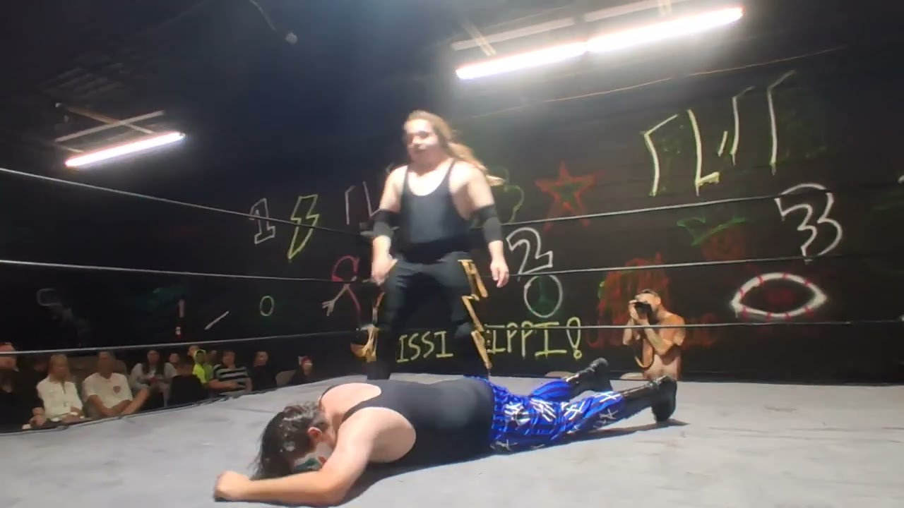 Reek Rooga vs Legend vs Willy (We Do Not Own The Rights To Any Music)