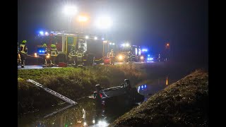 Schwerer Verkehrsunfall PKW überschlägt sich und landet im Wassergraben L191 Hohenbruch - Sommerfeld