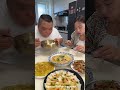 このデブのご飯はどうして食べれば食べるほど増えるの？