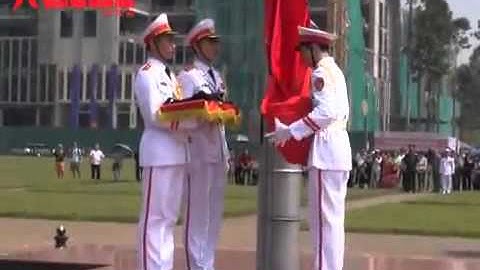 Lễ treo cở rủ Quốc tang Đại tướng Võ Nguyên Giáp tại Quảng trường Ba Đình