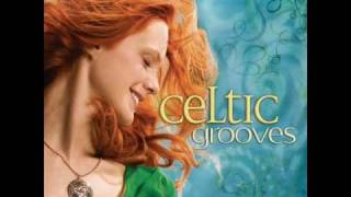 Celtic Grooves - Toss the Feathers - Casadh AnTs'ug'ain chords