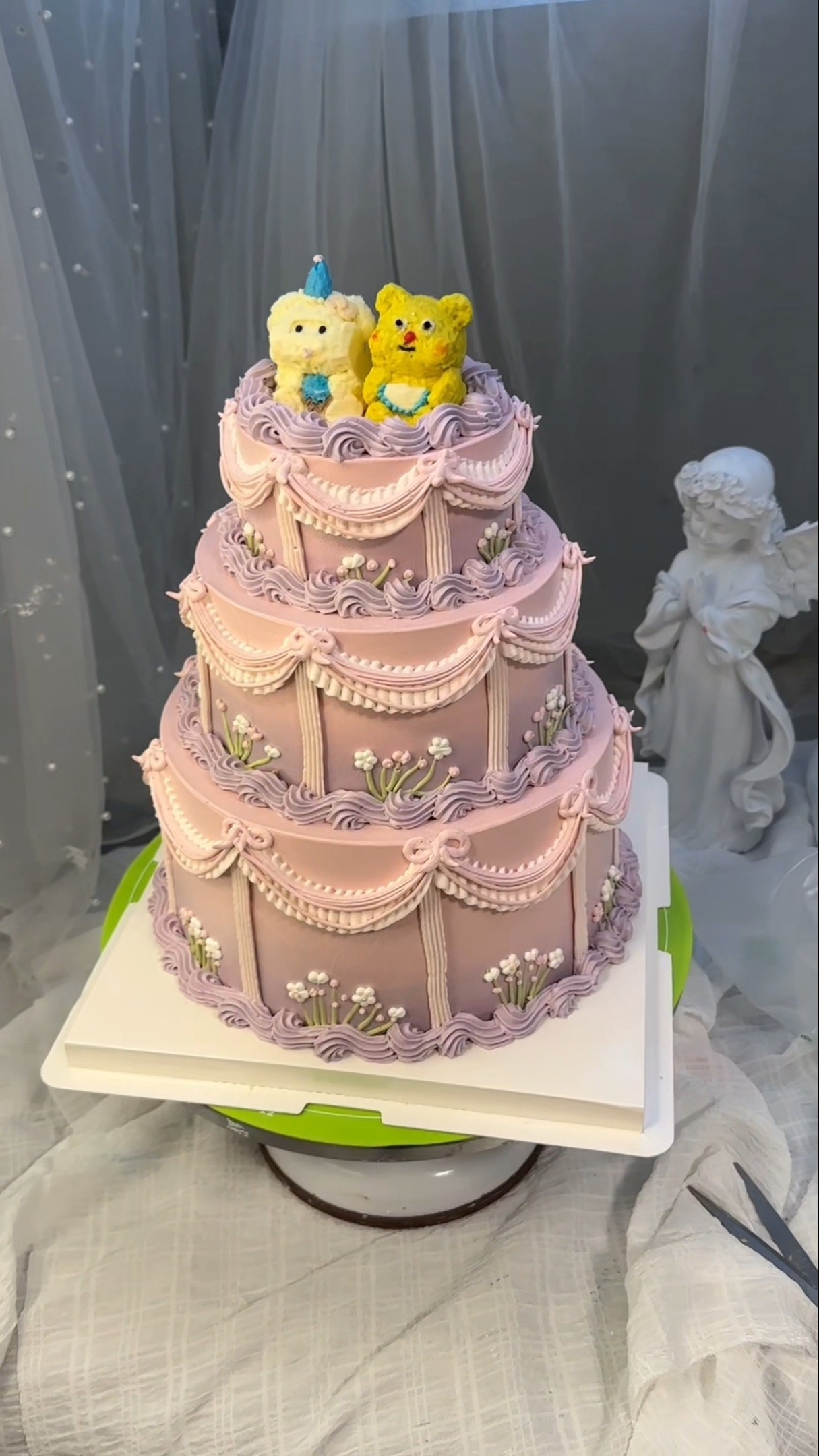 Cake topping production process technical training handle teaching cake ? three-layer gradient