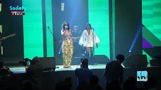 ASA COMPLETE PERFORMANCE AT HER LIVE IN CONCERT AT EKO HOTEL. 