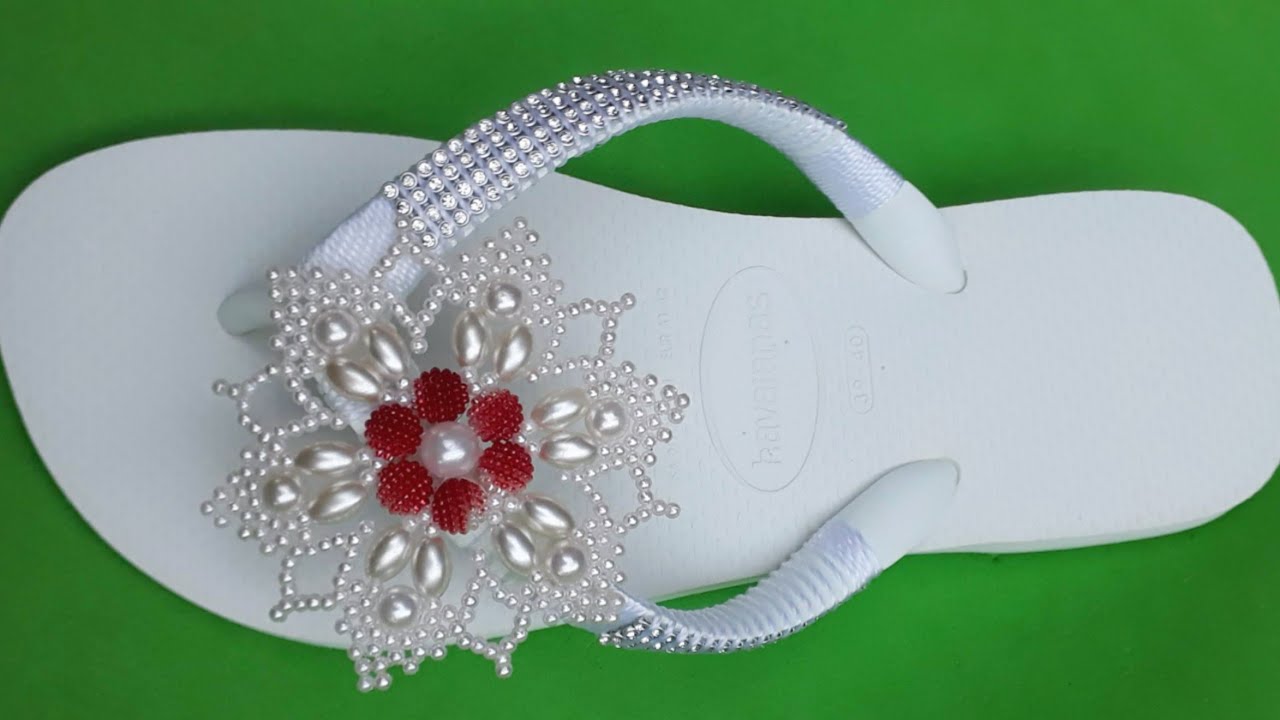 CHINELOS DECORADOS| c/flor de perolas. Eliene Rodrigues.