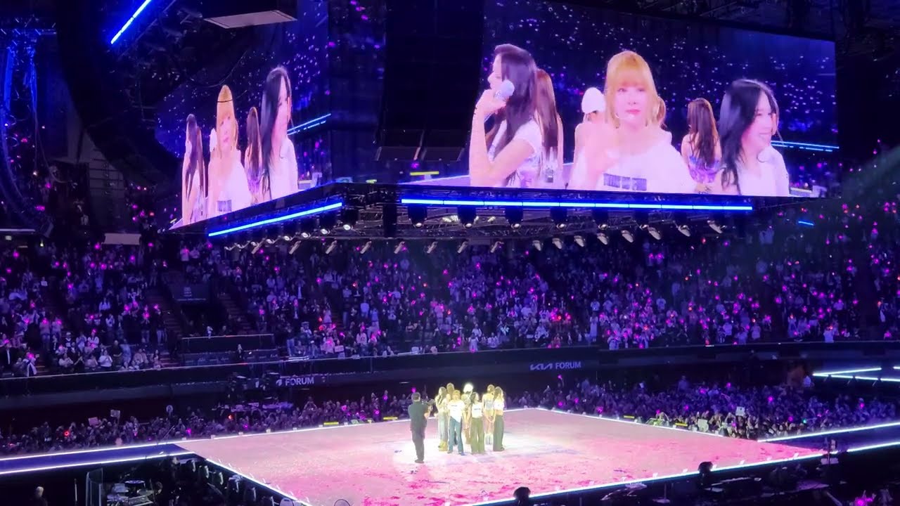 20260125 TWICE LOS ANGELES - Day 4 - ENCORE - FEEL SPECIAL TO TWICE SONG (FANCAM) PART 5