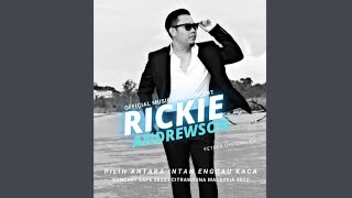 Rickie Andrewson - Pilih Antara Intan & Kaca ( Music Live)
