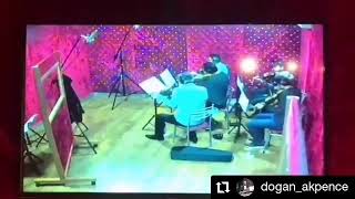 Modern Yaylı Sır Müzikte Resimi